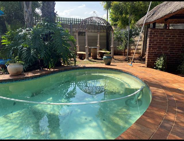 3 BEDROOM HOUSE FOR SALE IN VERWOERDPARK
